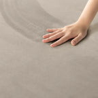Priage by Latte Velvet - Struttura letto a piattaforma imbottita in velluto con testiera divisa
