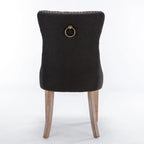 Sedia da pranzo di lusso imbottita in legno massello in lino contemporaneo con gambe in legno e borchie, set da 2 pezzi