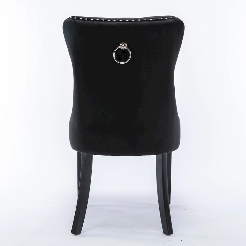 Set da 2 sedie da pranzo contemporanee di lusso con schienale capitonné, struttura in legno massello, rivestimento in velluto e gambe in legno con borchie decorative, colore Oro