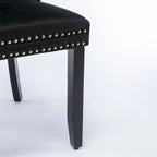 Set da 2 sedie da pranzo contemporanee di lusso con schienale capitonné, struttura in legno massello, rivestimento in velluto e gambe in legno con borchie decorative, colore Oro